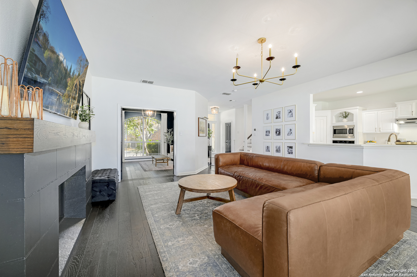 1515 Belclaire