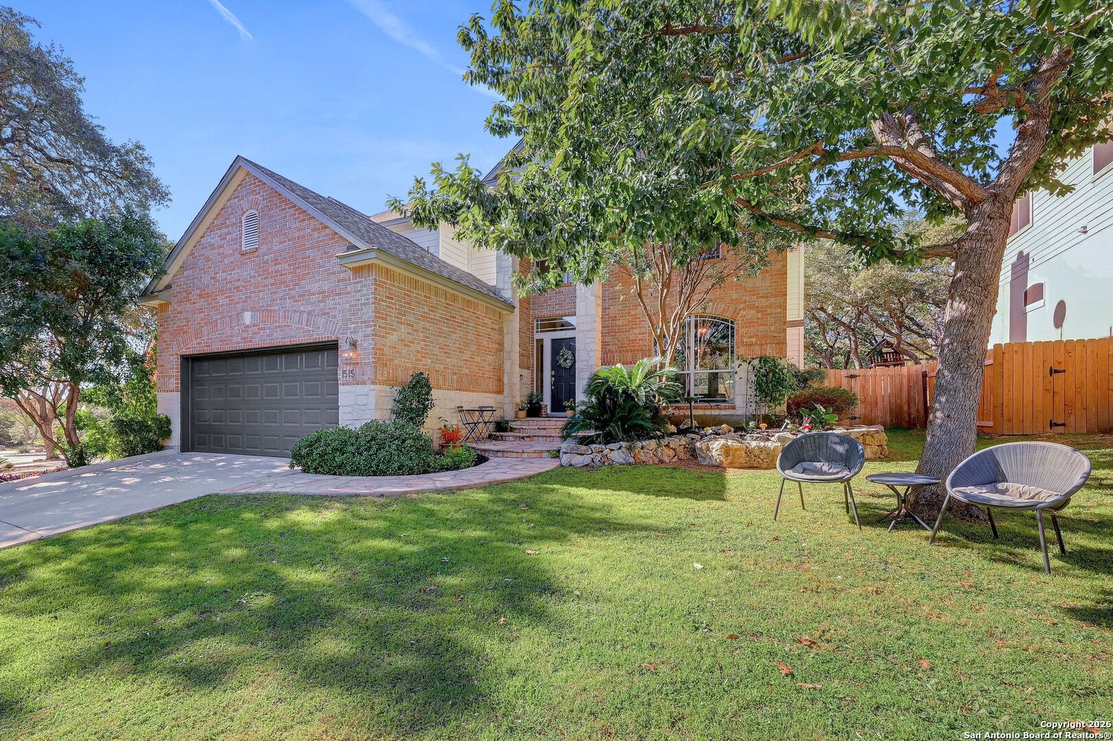 1515 Belclaire