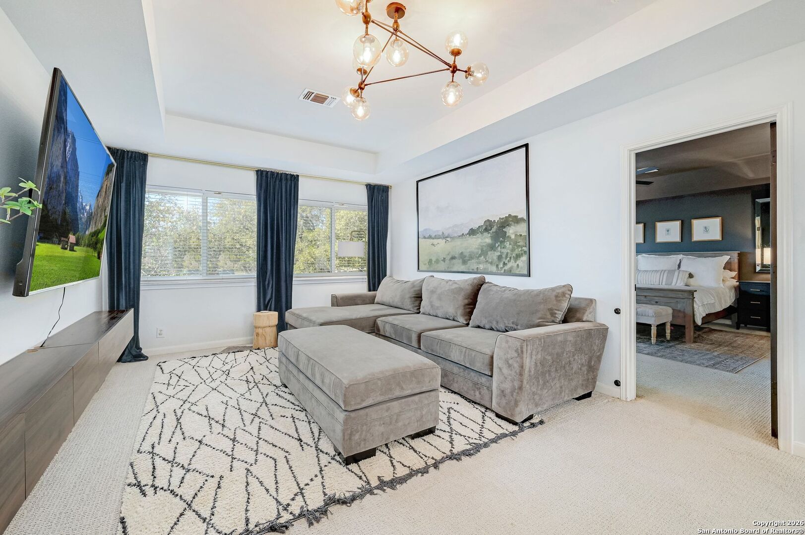 1515 Belclaire