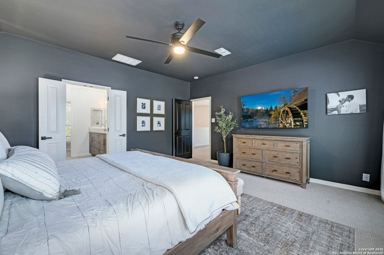 1515 Belclaire