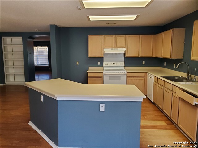 6406 Maverick Trail