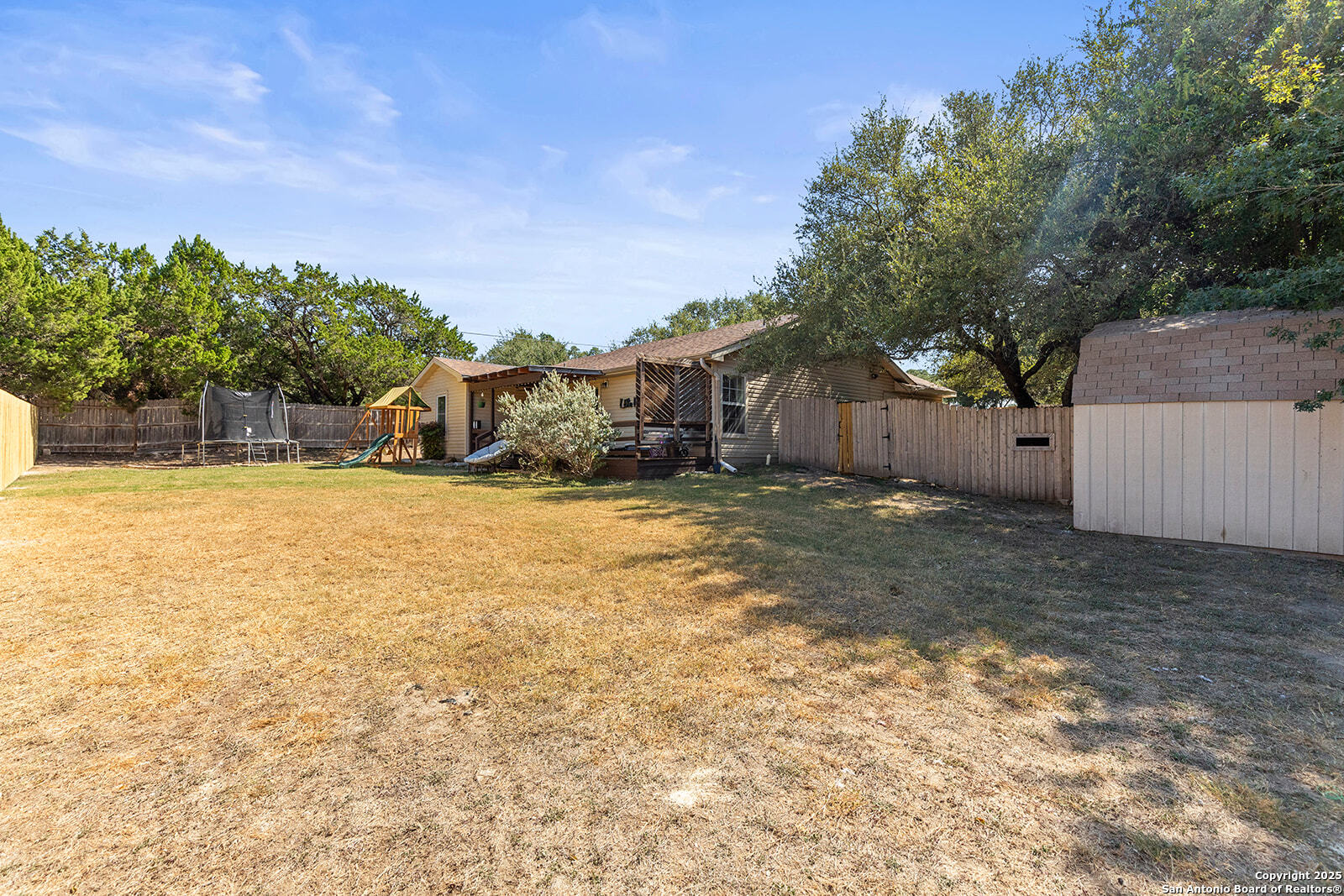 204 Lake Park