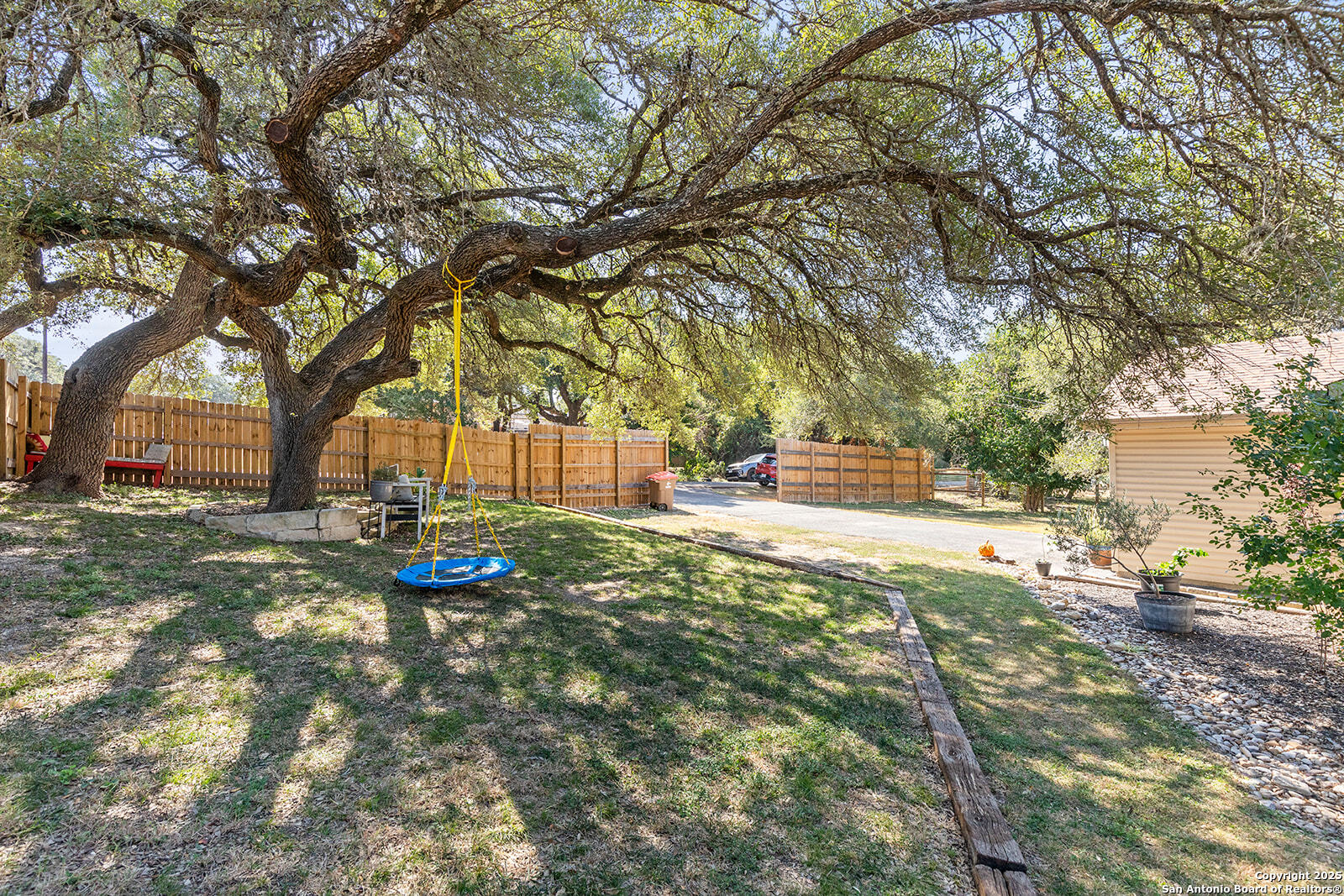 204 Lake Park