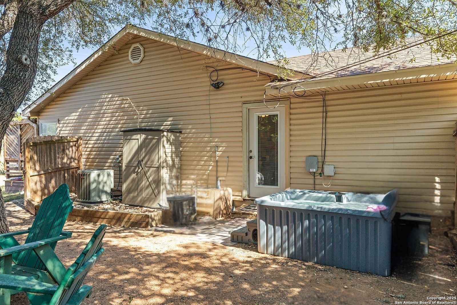 204 Lake Park