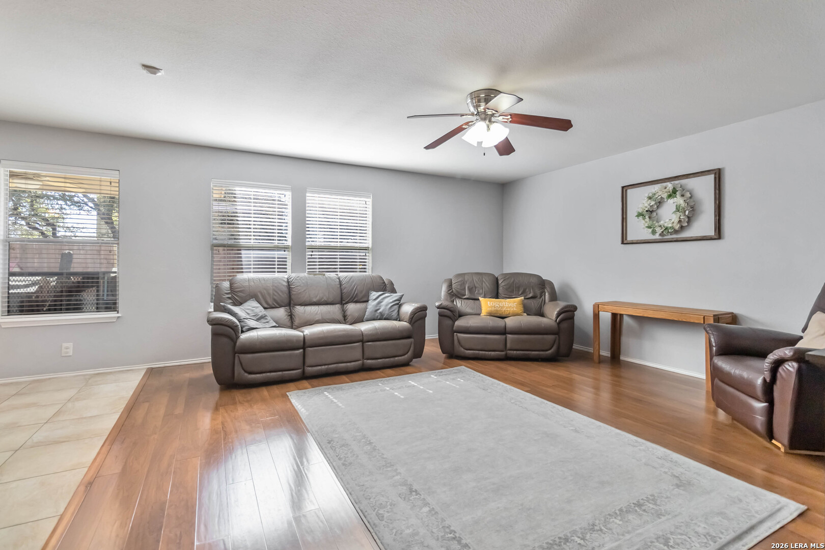 5706 Sherbrooke Oak