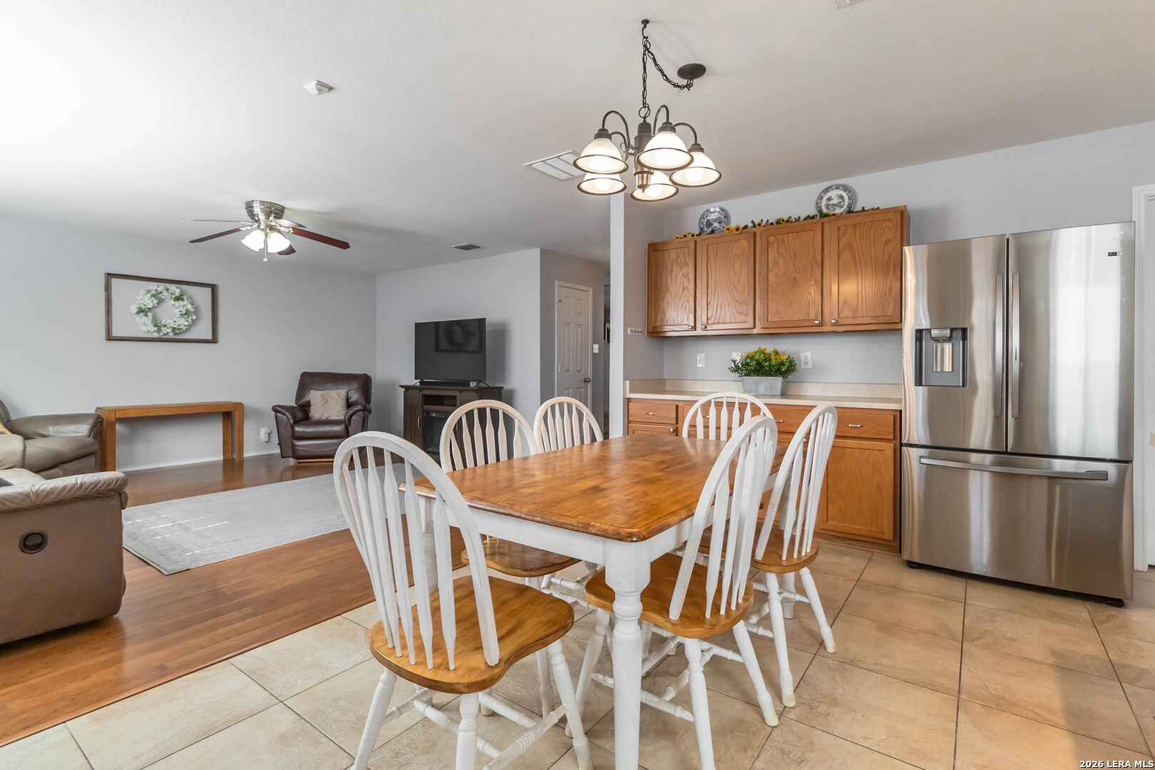 5706 Sherbrooke Oak