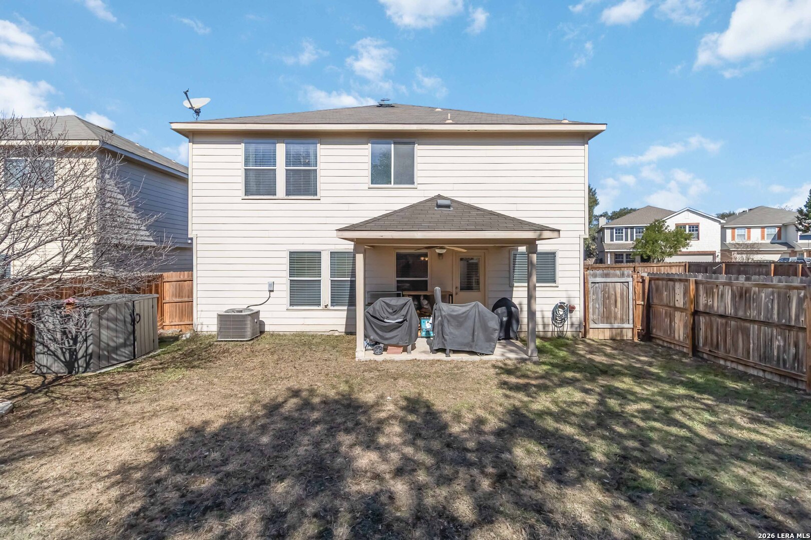 5706 Sherbrooke Oak