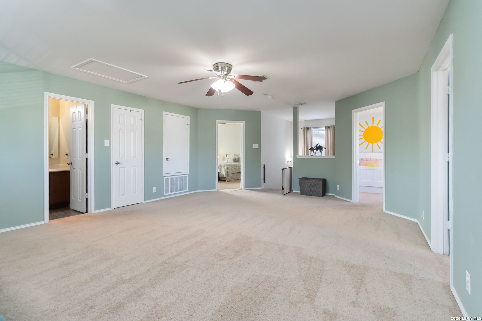 5706 Sherbrooke Oak