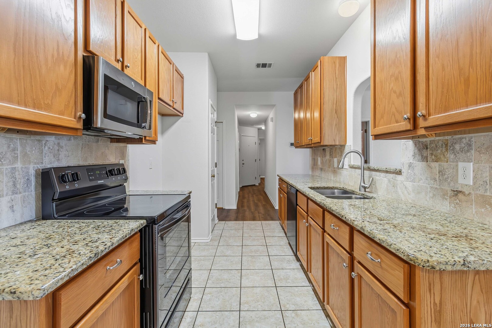 9947 Sandlet Trail