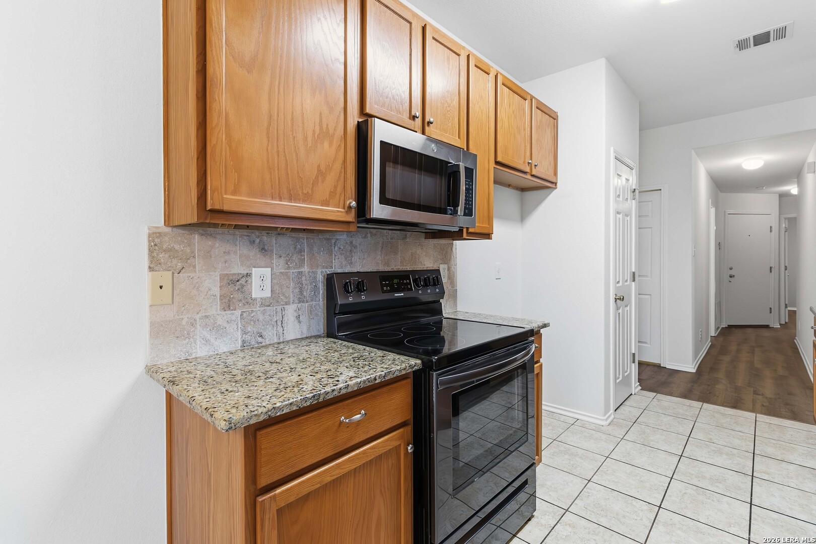 9947 Sandlet Trail