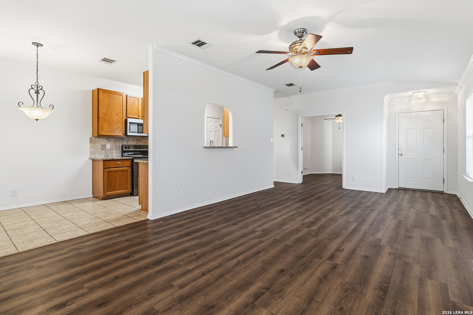 9947 Sandlet Trail