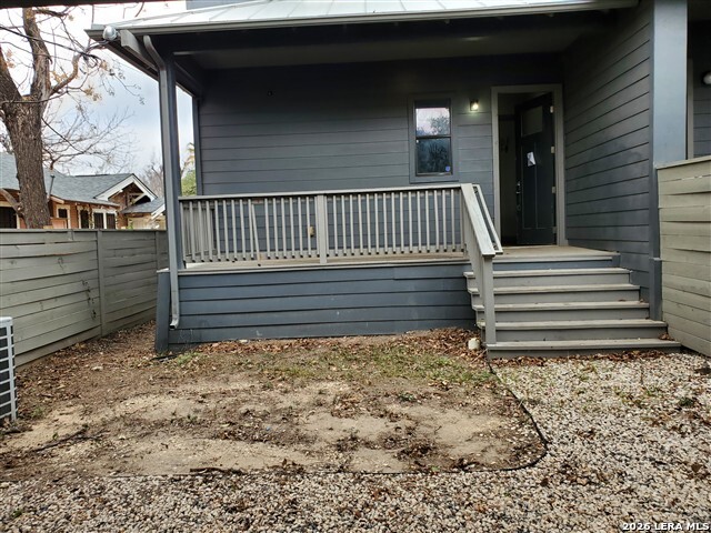 1132 W Mistletoe Unit: 102