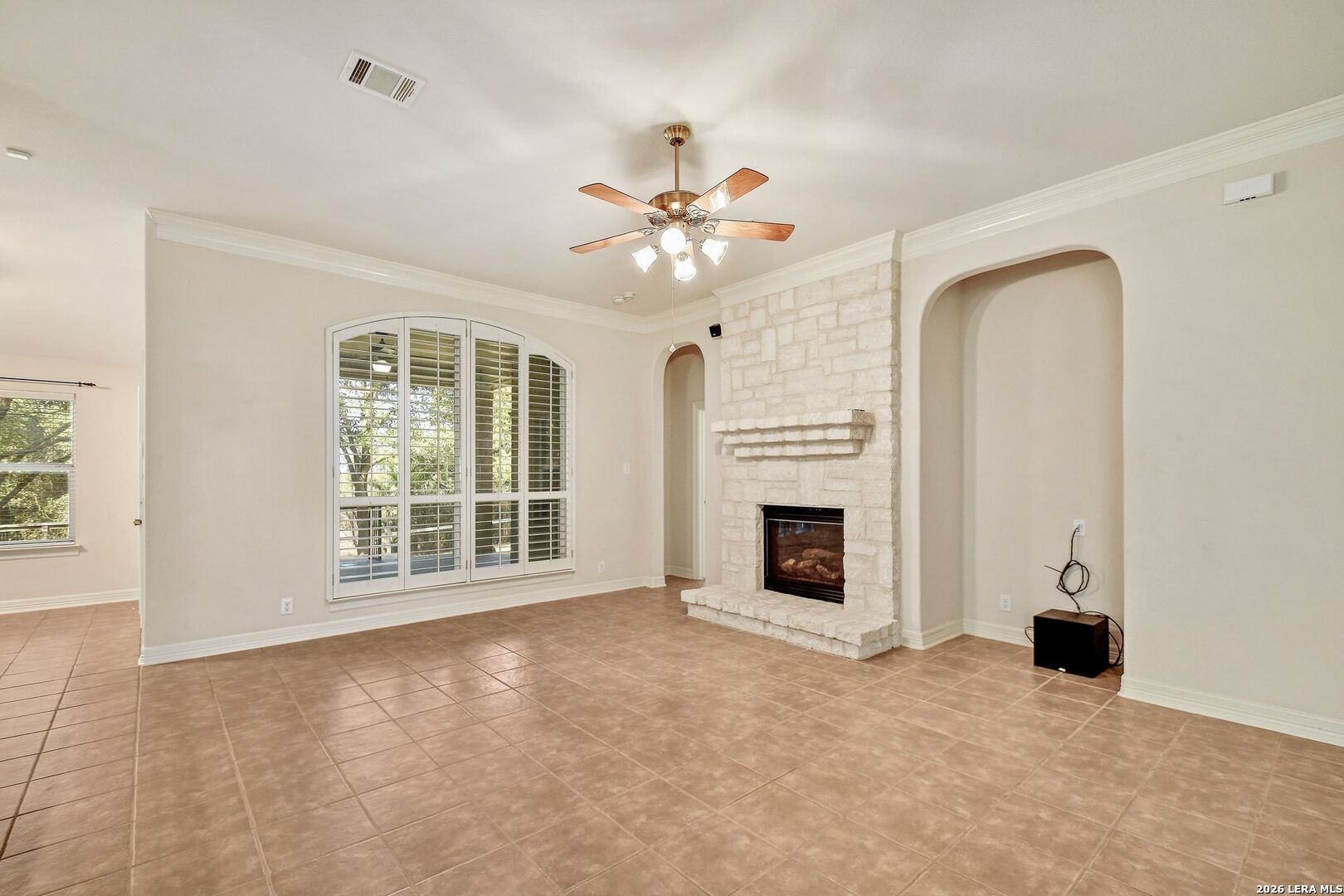 2811 Dason Ledge