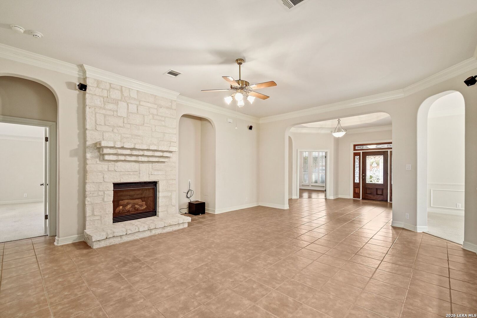 2811 Dason Ledge