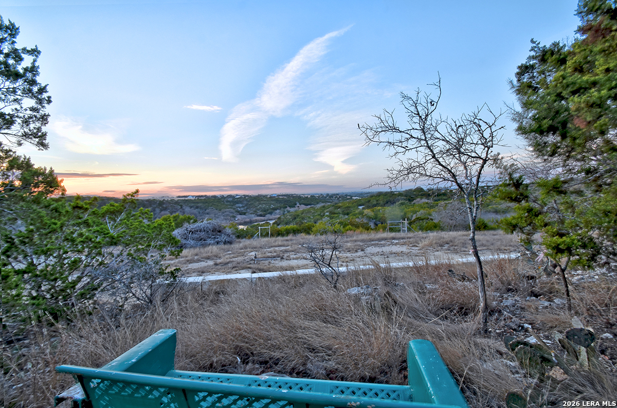1045 S Shapen Springs