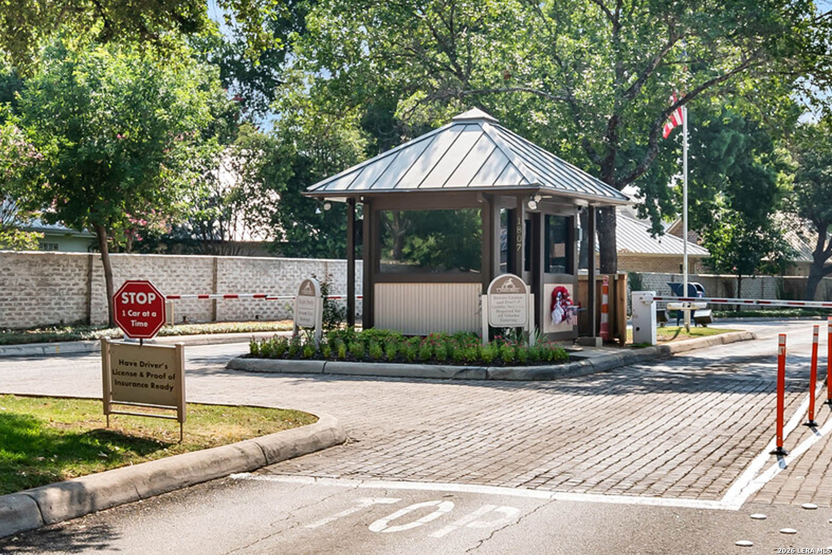 38 Oakwell Farms