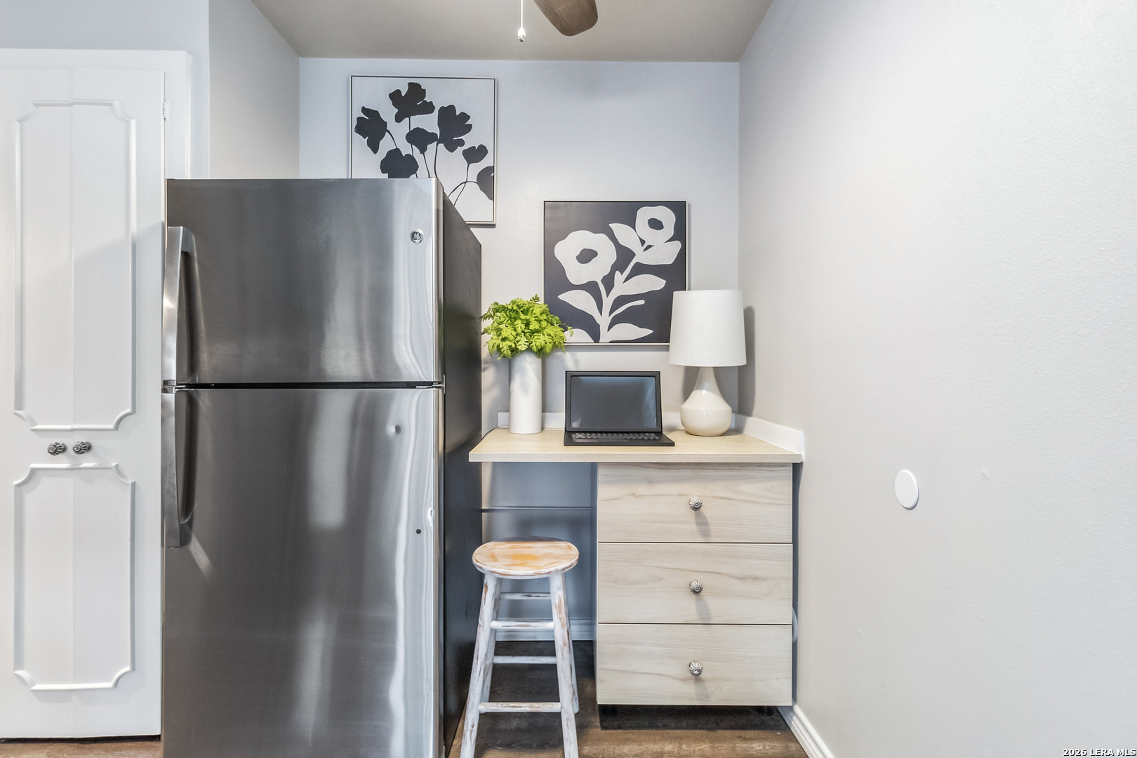 8038 Broadway Unit: 225L