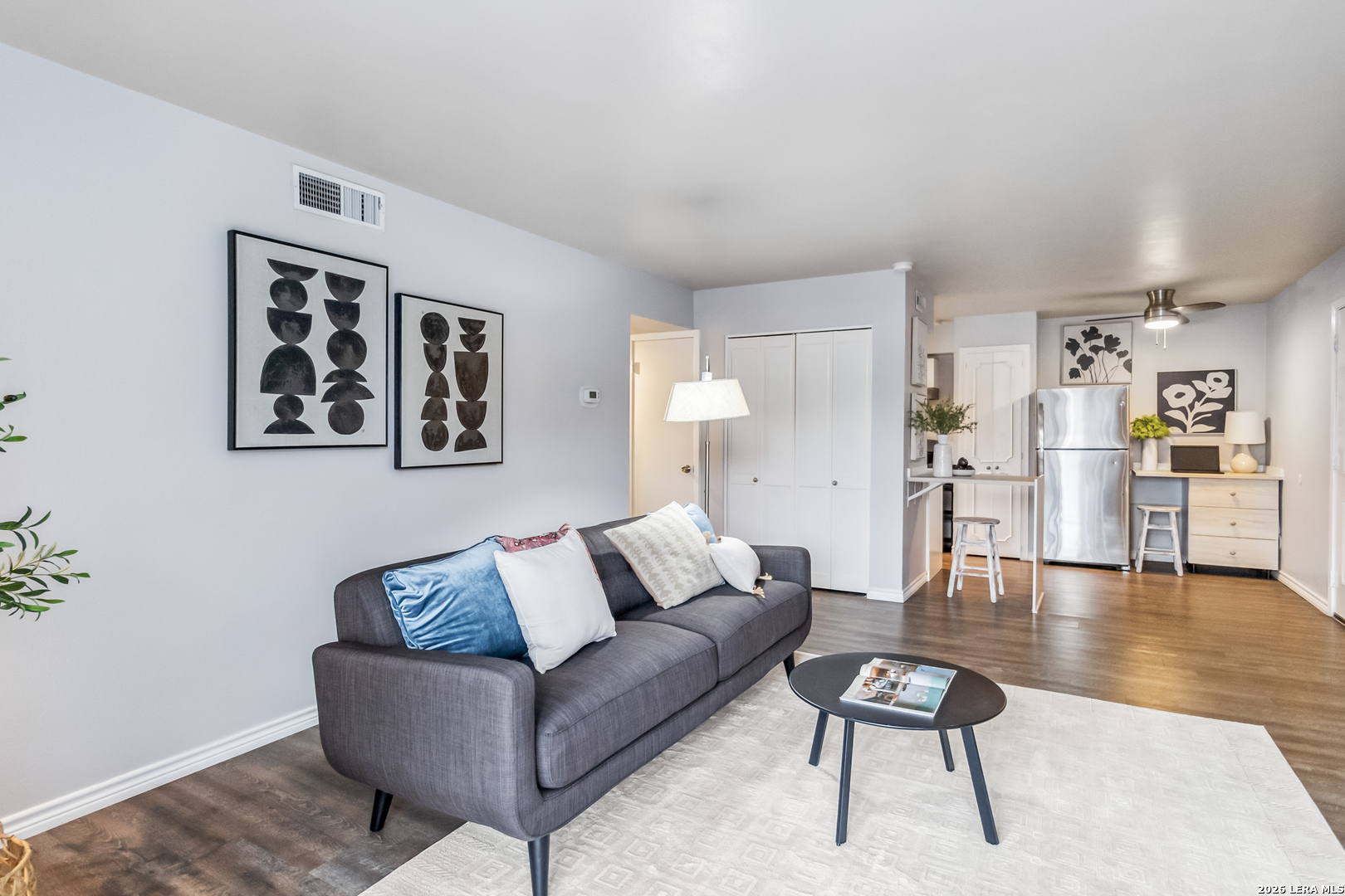 8038 Broadway Unit: 225L