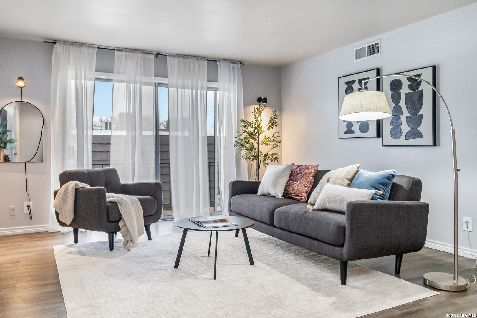 8038 Broadway Unit: 225L