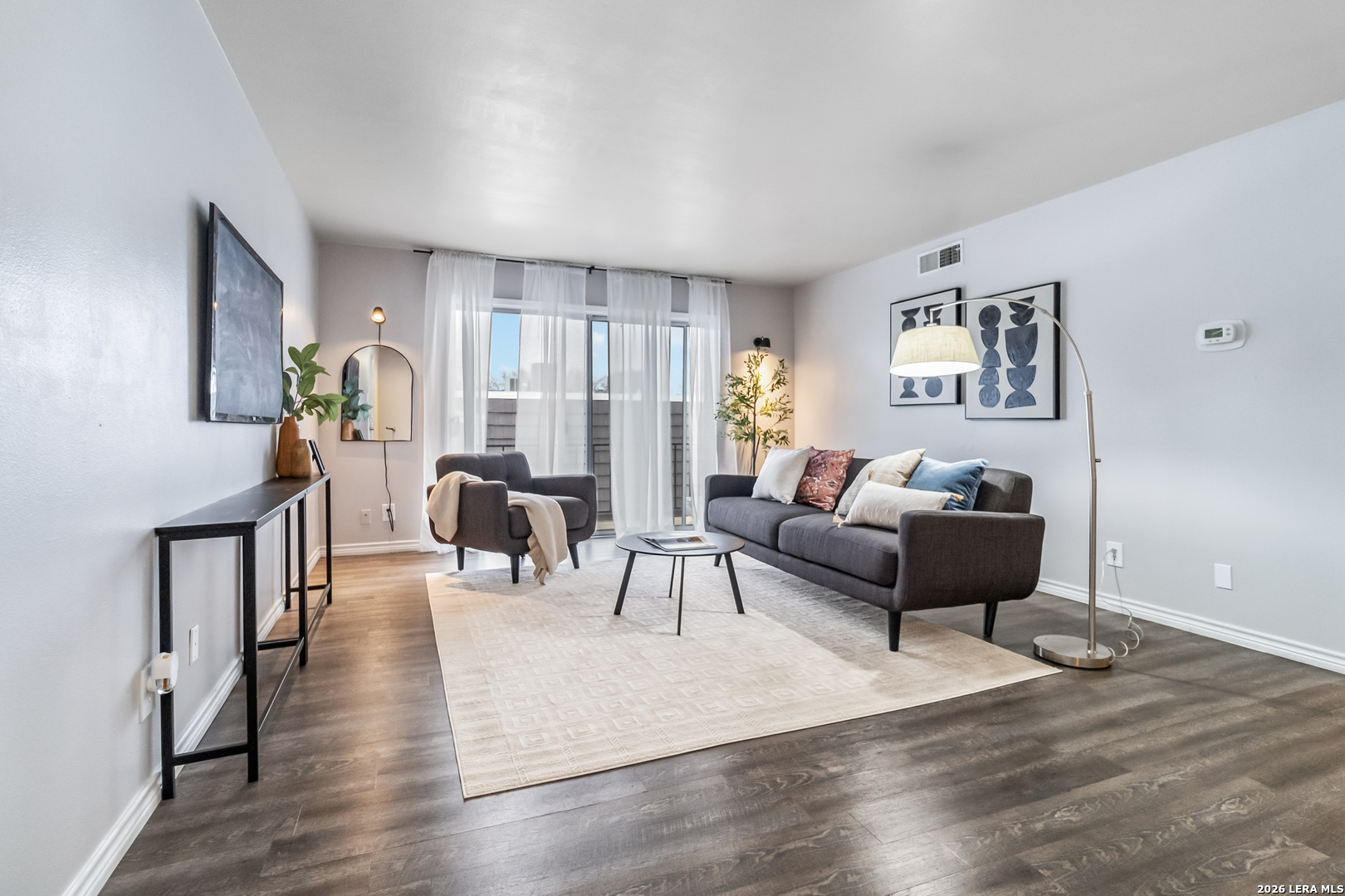 8038 Broadway Unit: 225L