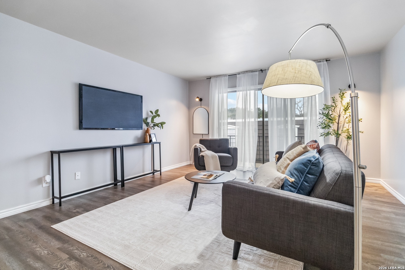 8038 Broadway Unit: 225L