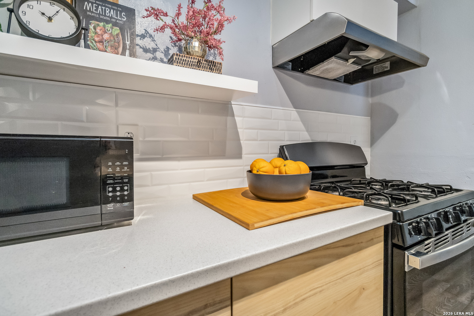 8038 Broadway Unit: 225L