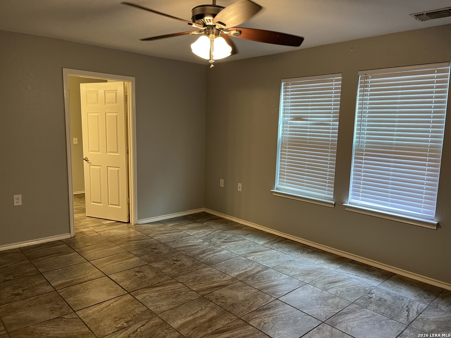 7430 Primrose Post