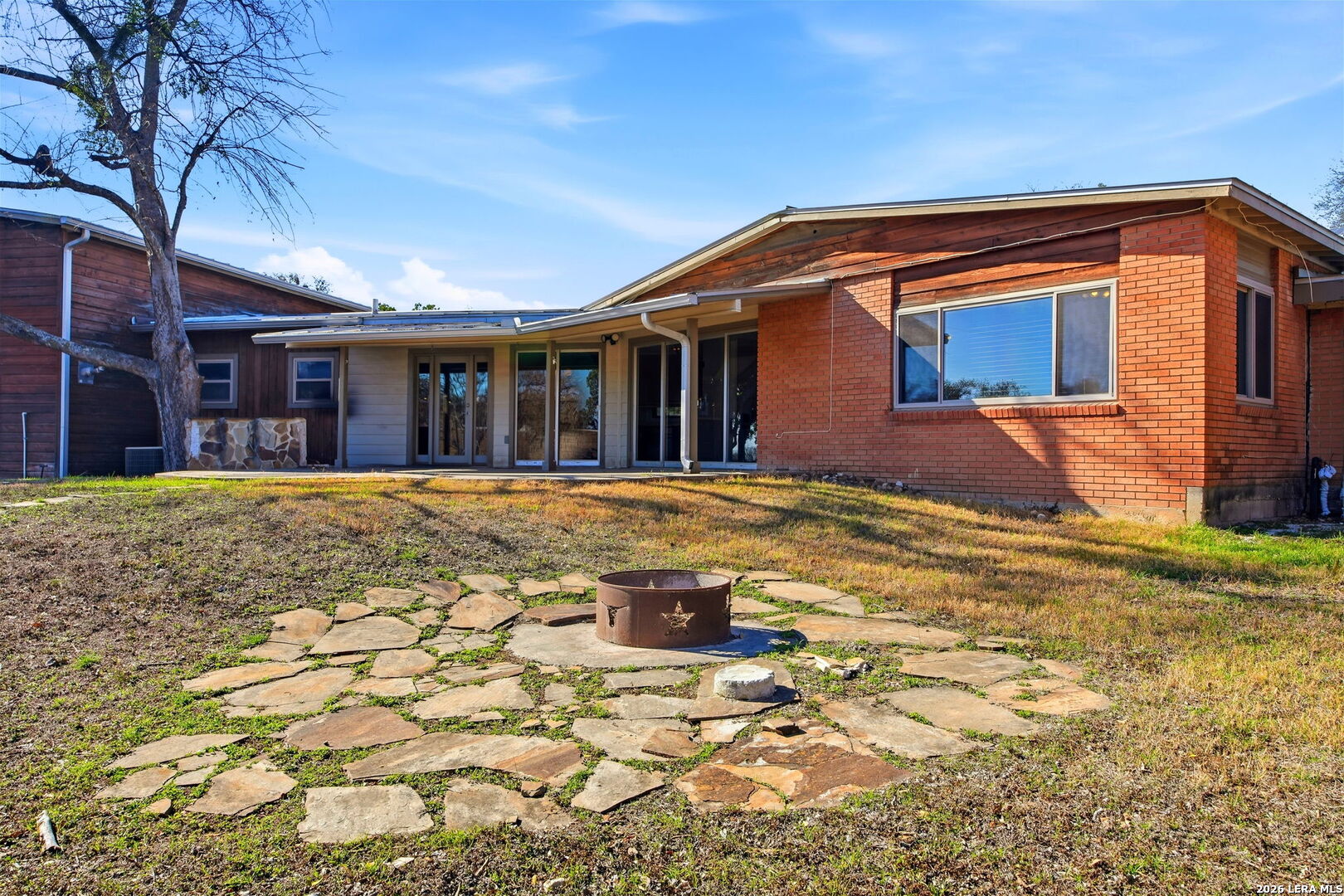 222 Herweck Dr
