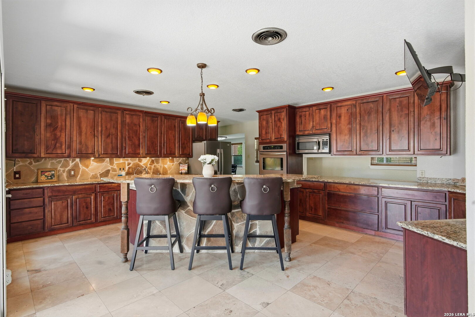 222 Herweck Dr