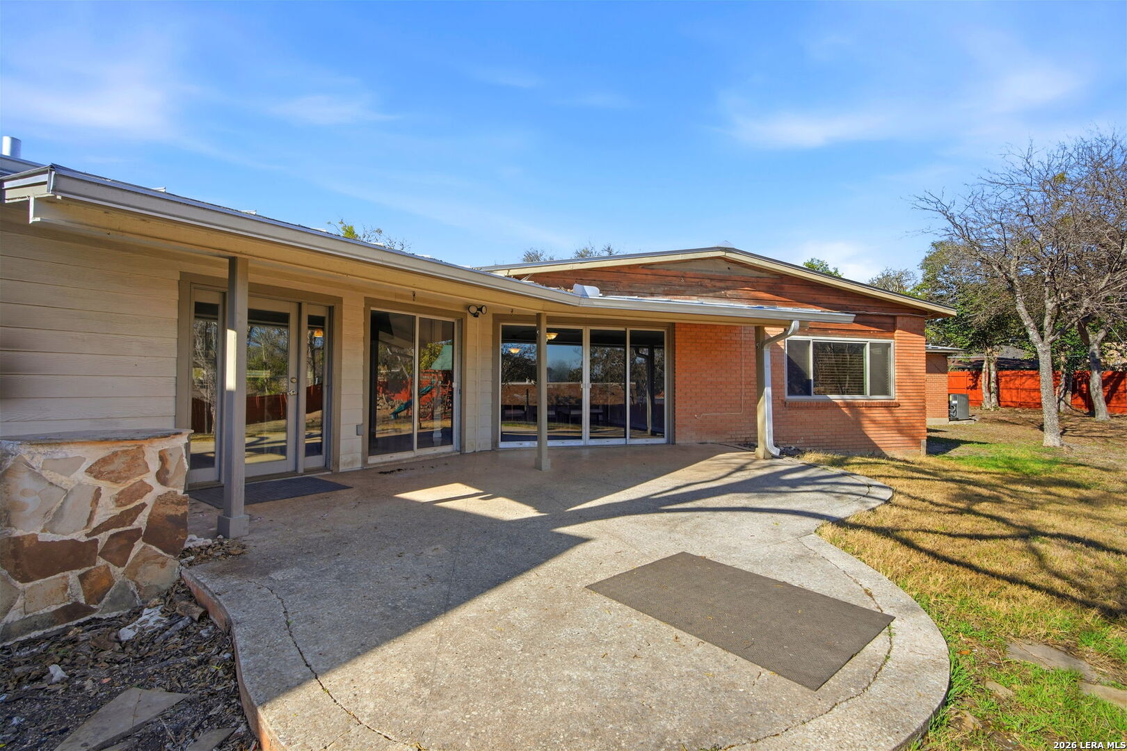 222 Herweck Dr
