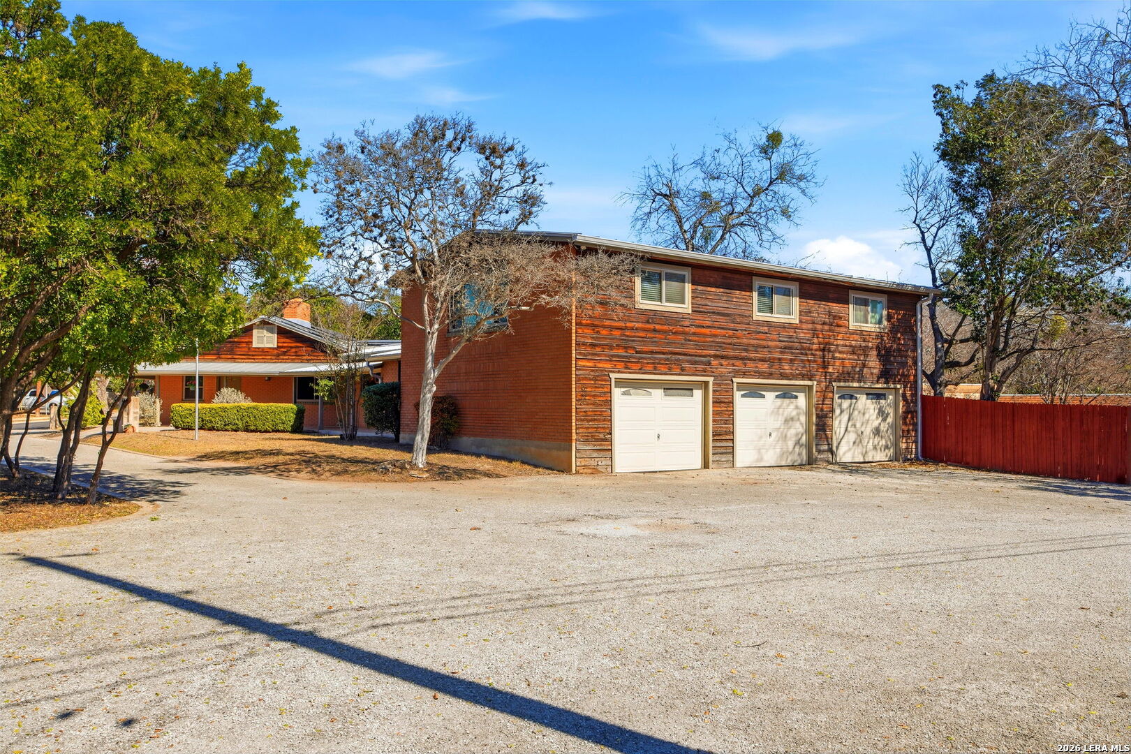 222 Herweck Dr