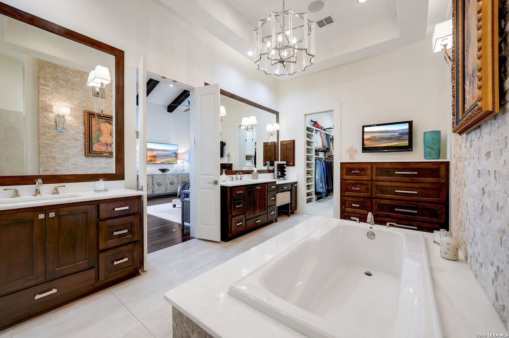 23510 Avila Ridge