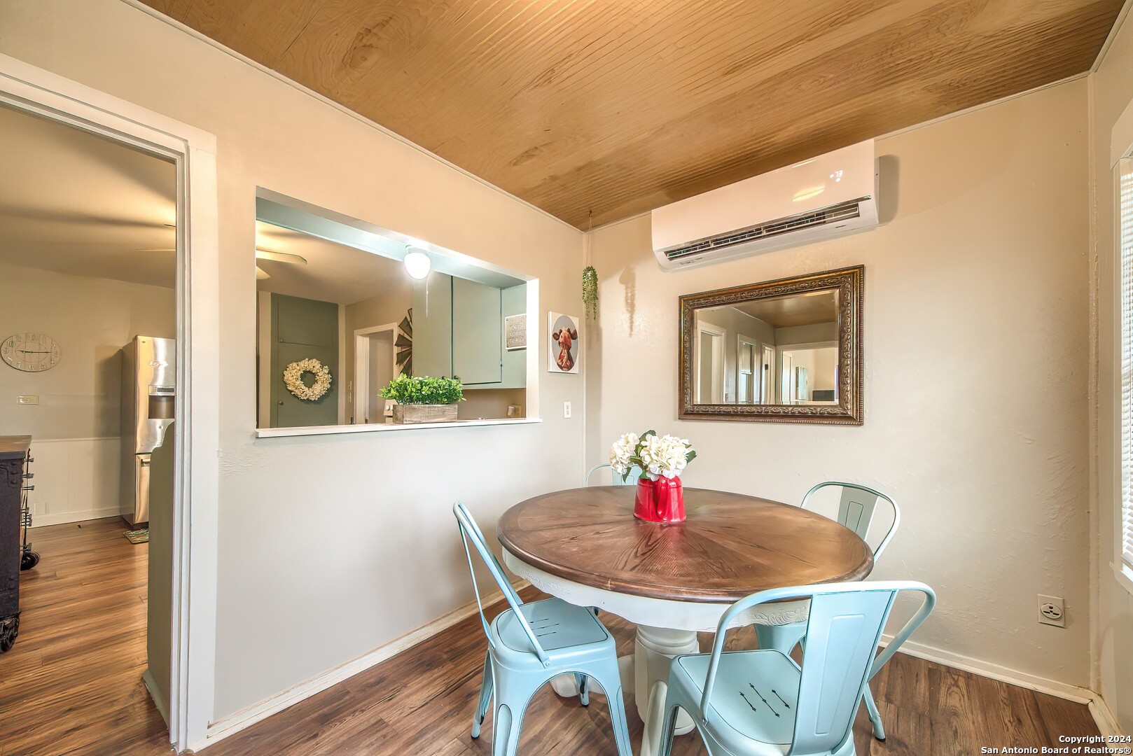 1382 RIVER RD