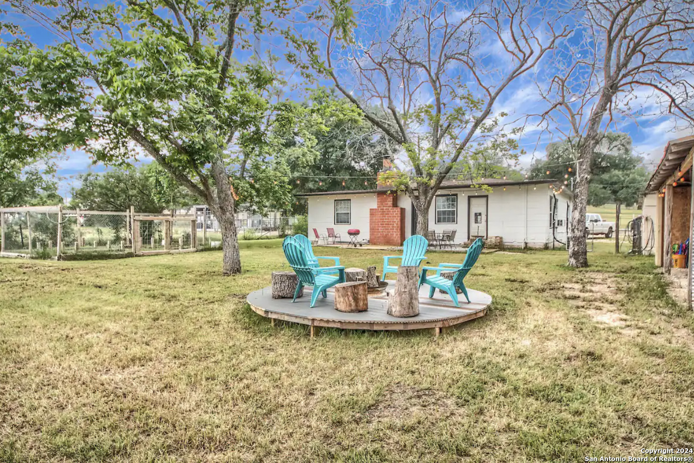1382 RIVER RD