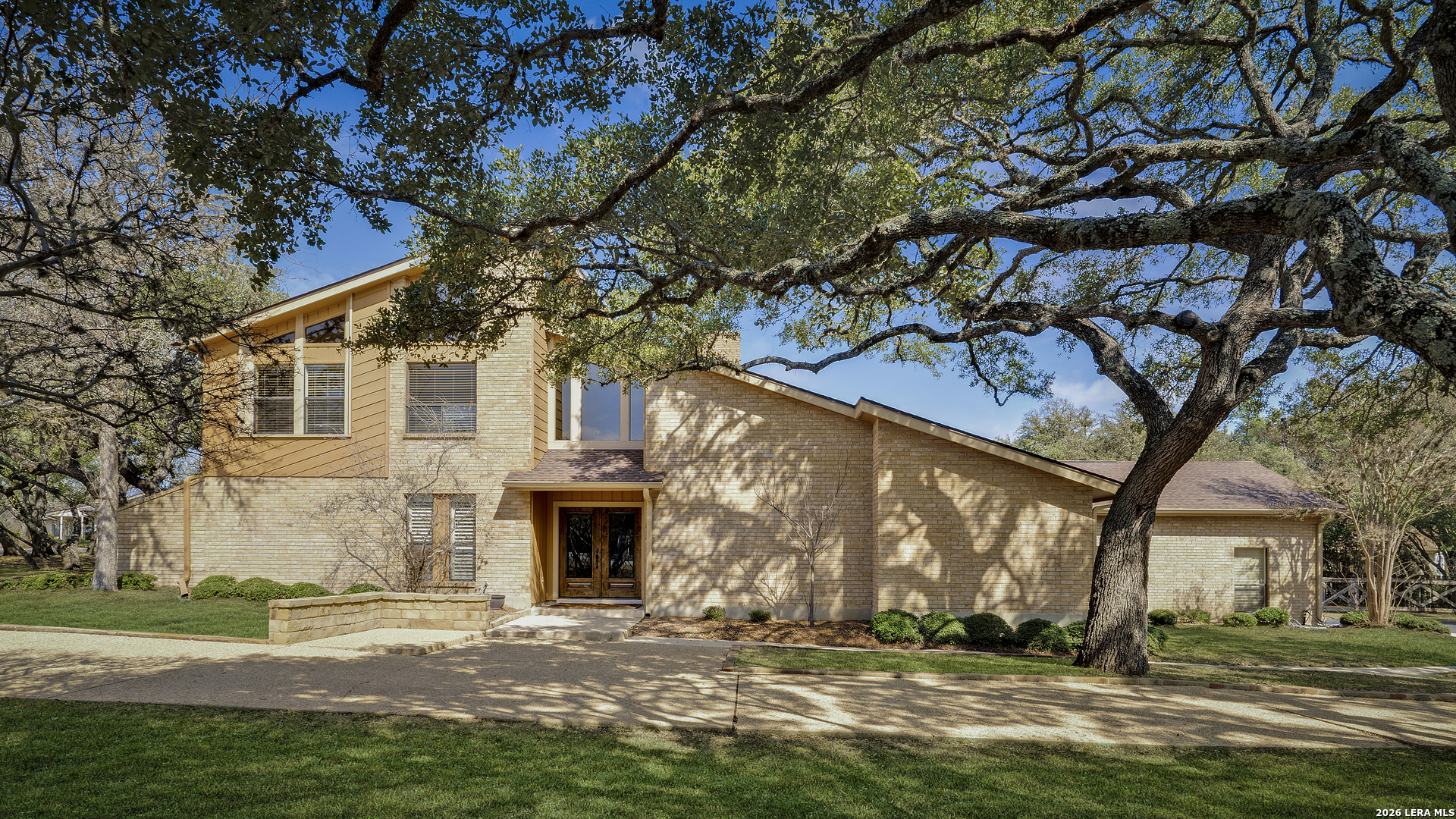 8555 Noble Lark