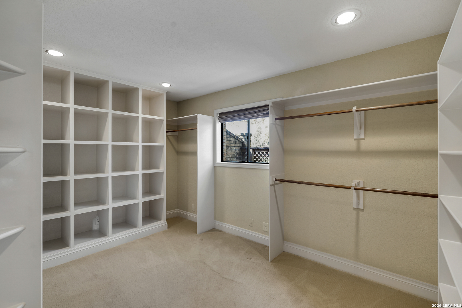 8555 Noble Lark