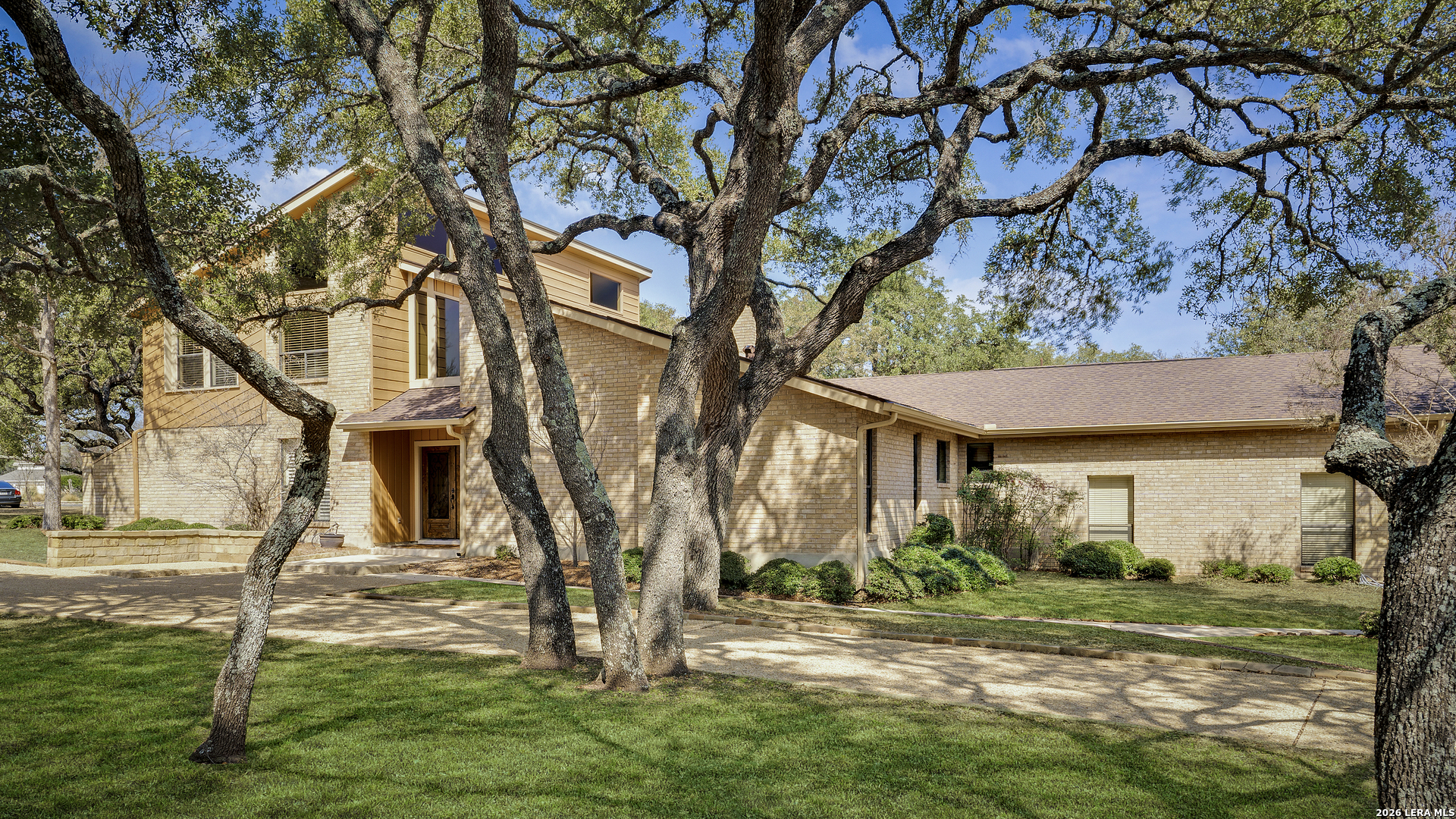 8555 Noble Lark