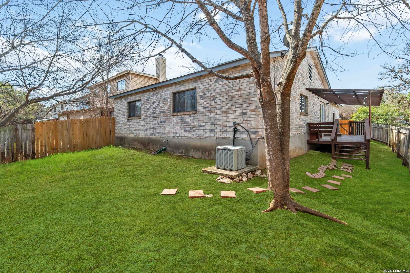 7467 Bluestone