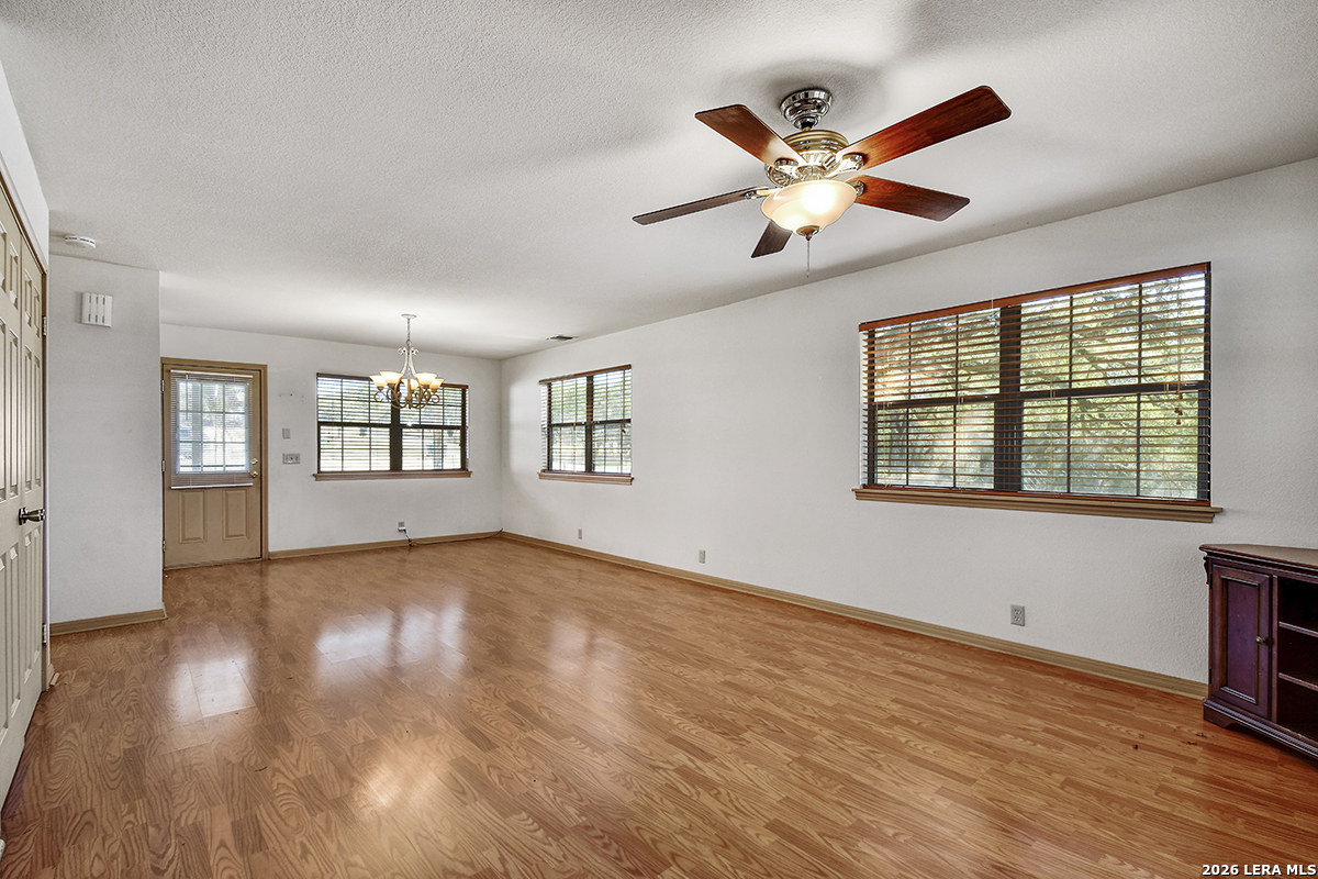 1009 Tanglewood