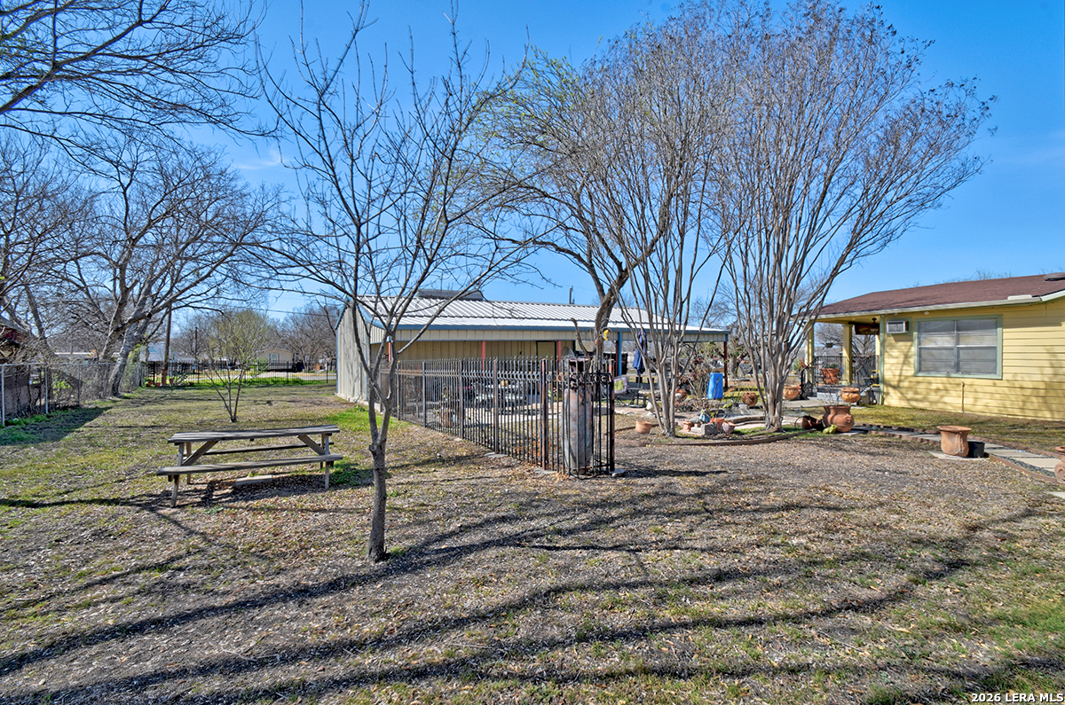 2740 Churchill