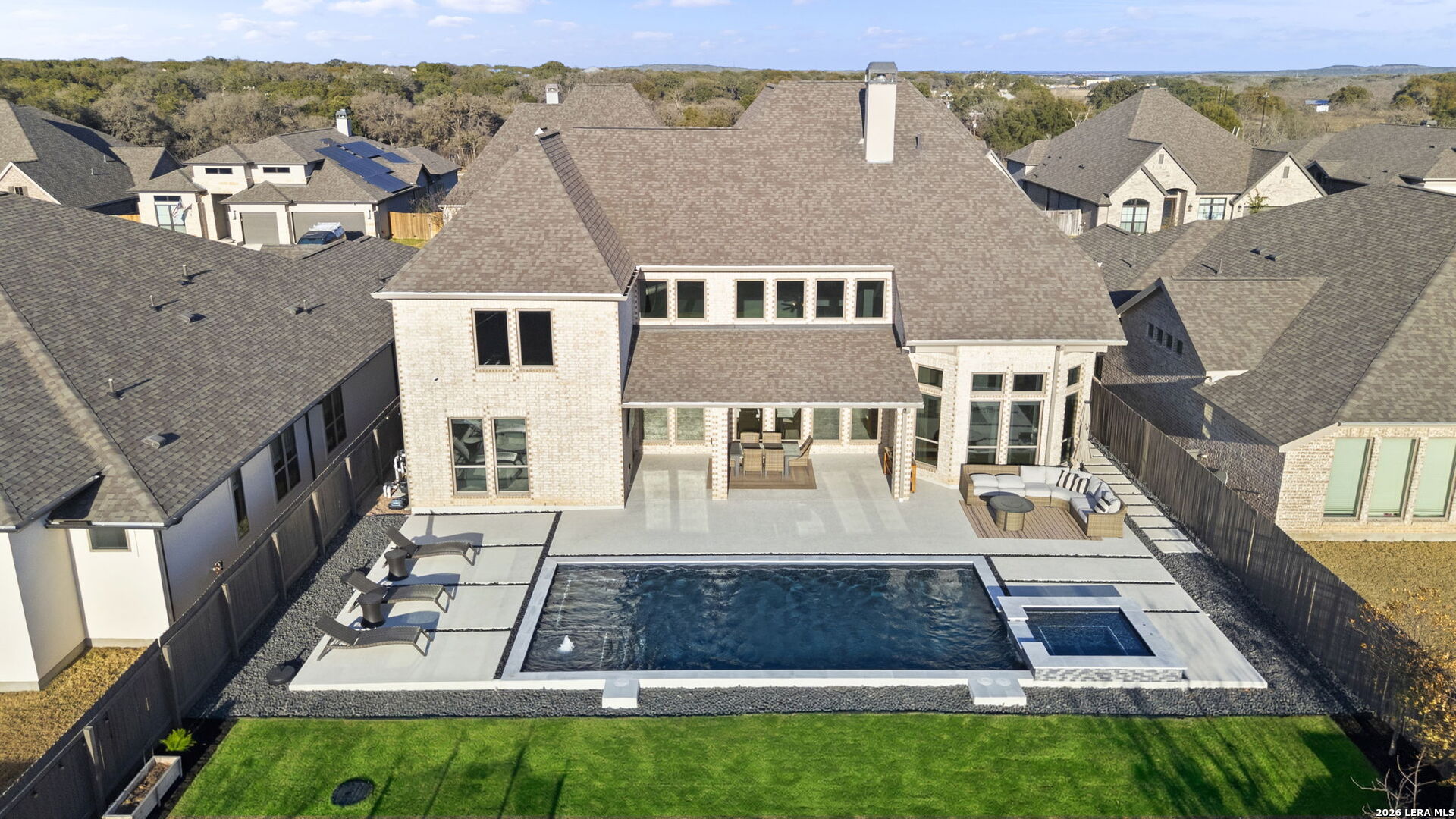30121 Valley Run