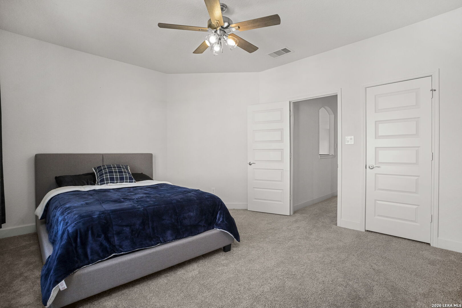 30121 Valley Run