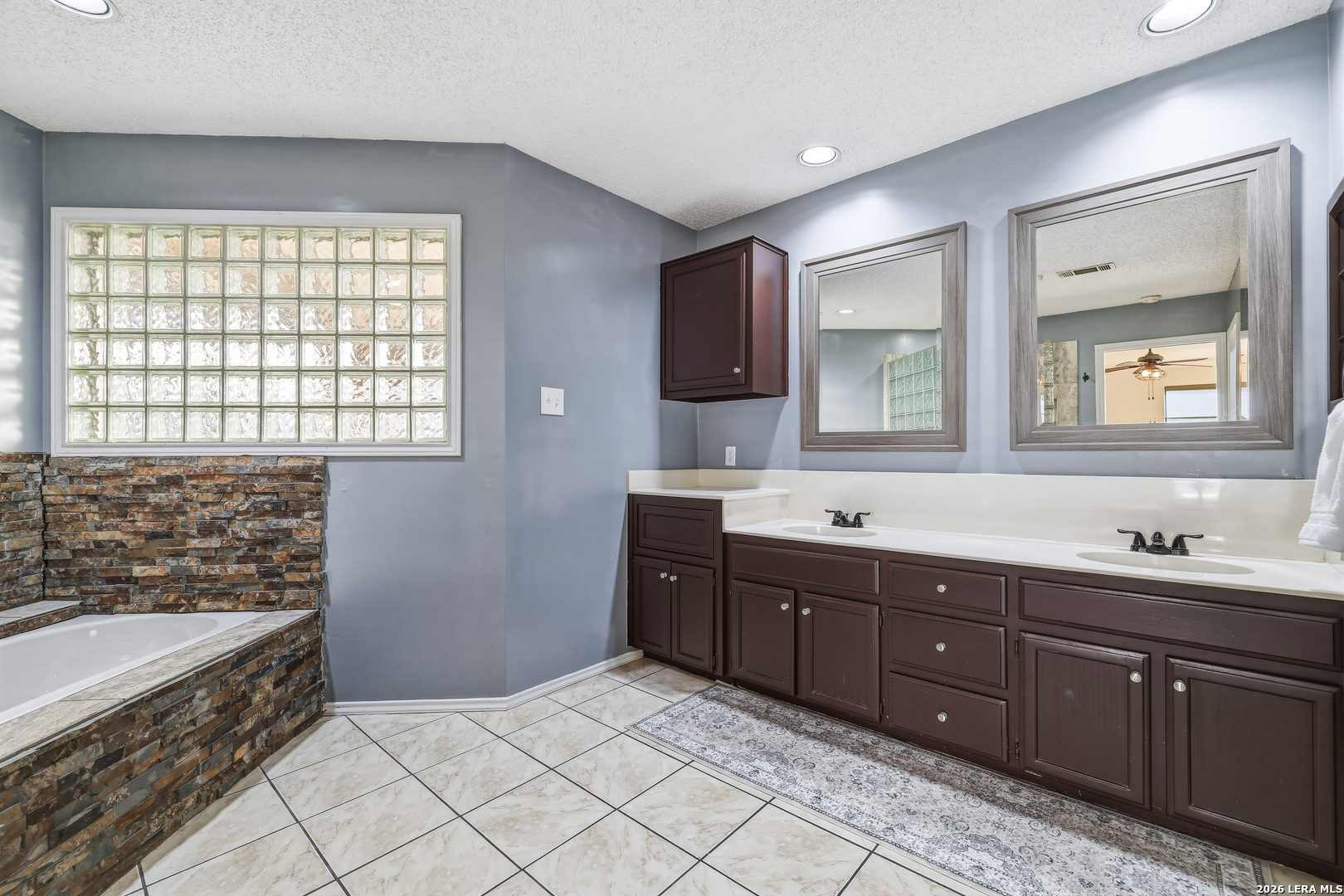 106 Kettle Cove