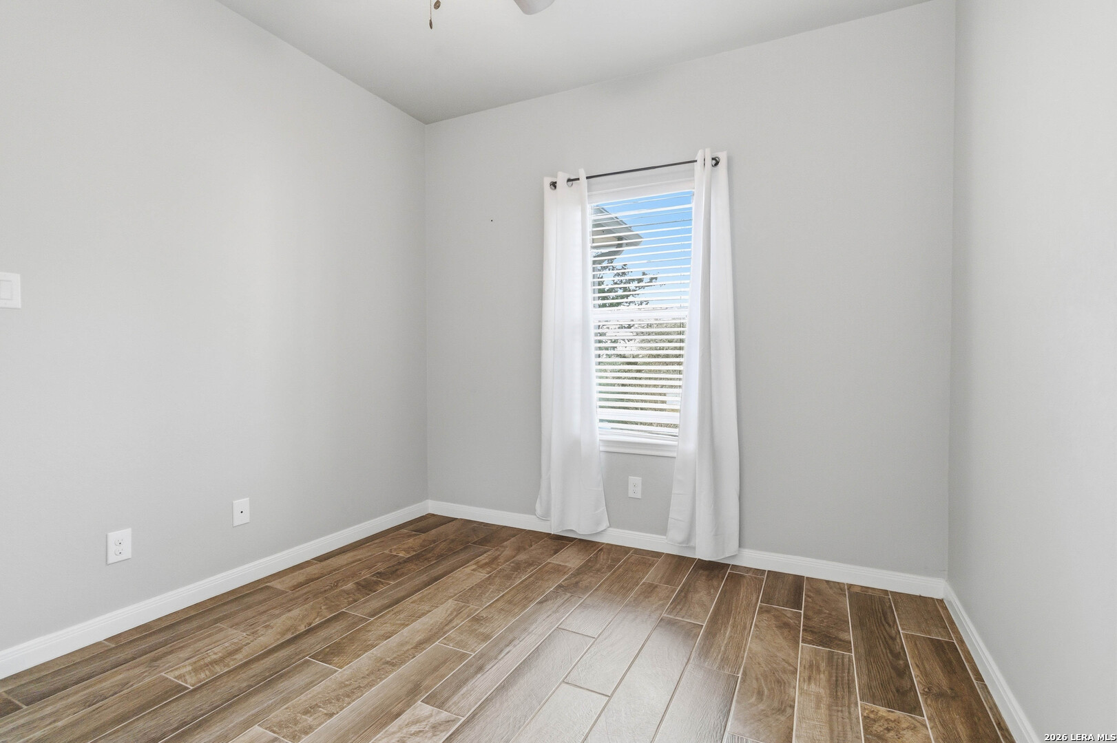 570 Forest Crest
