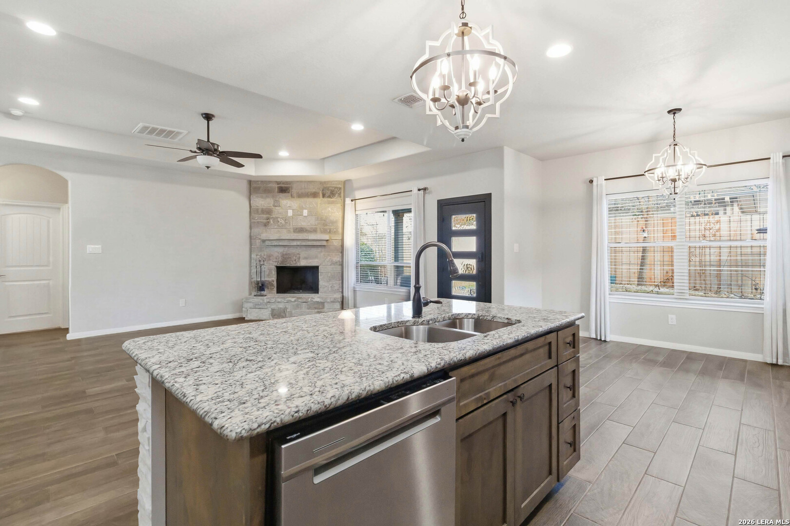 570 Forest Crest