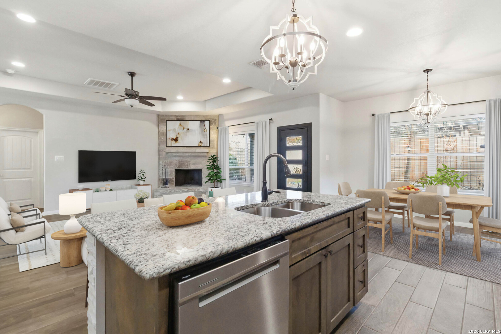 570 Forest Crest