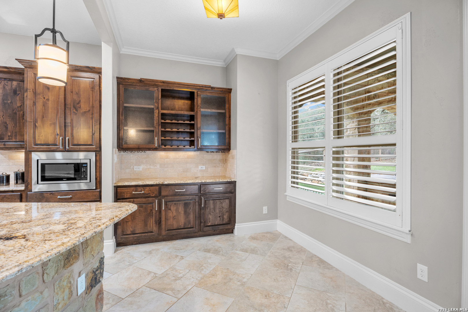 167 Bentwood