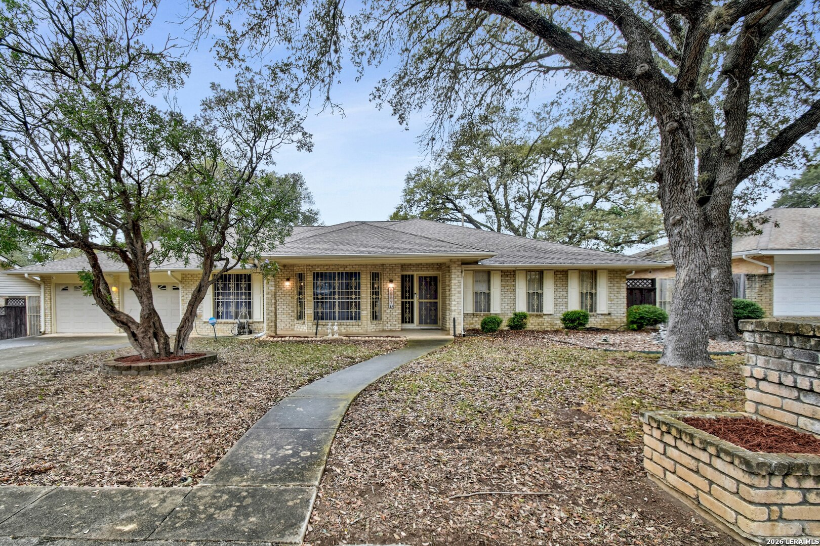 5927 WILDWIND DR