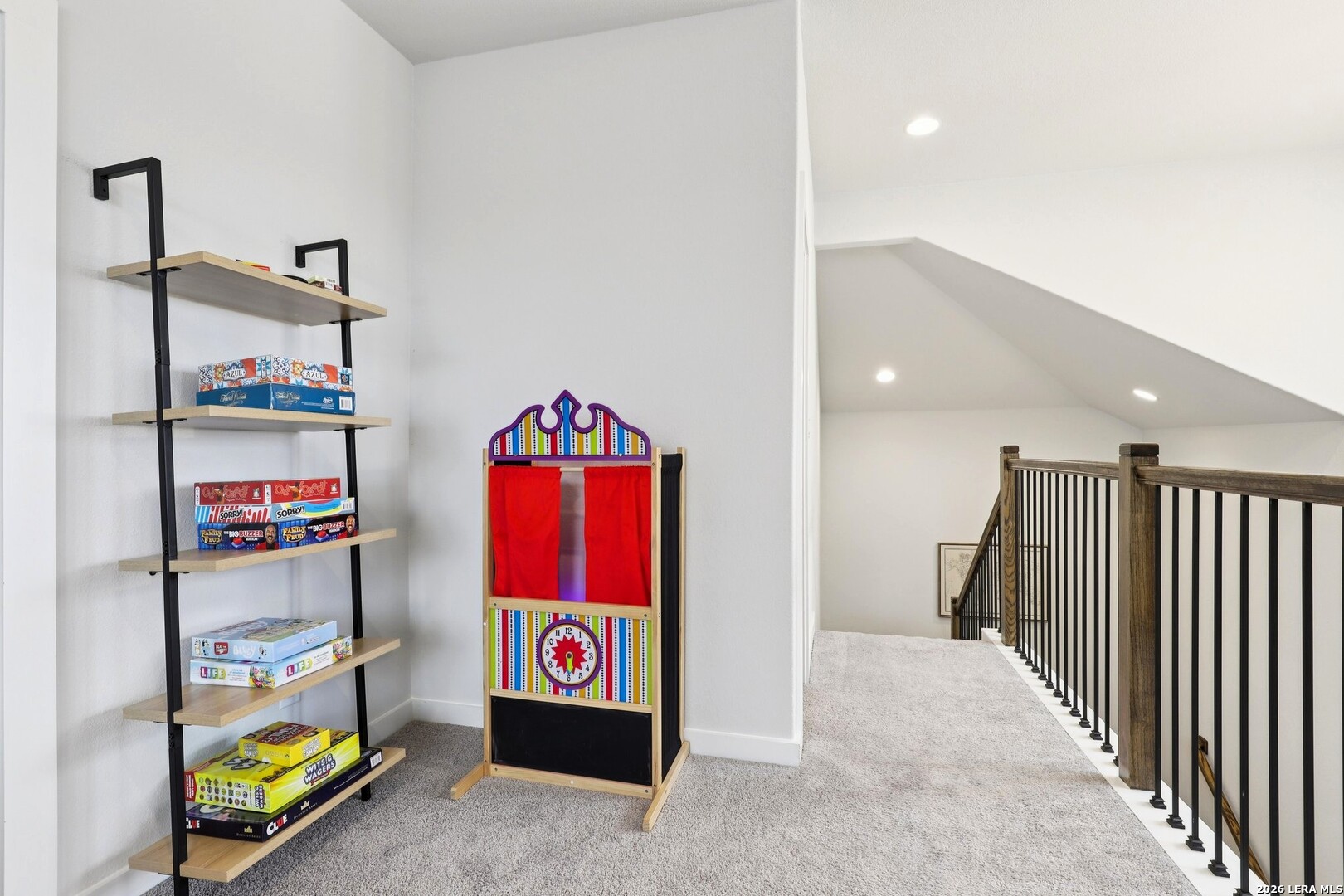 1538 Escarpment