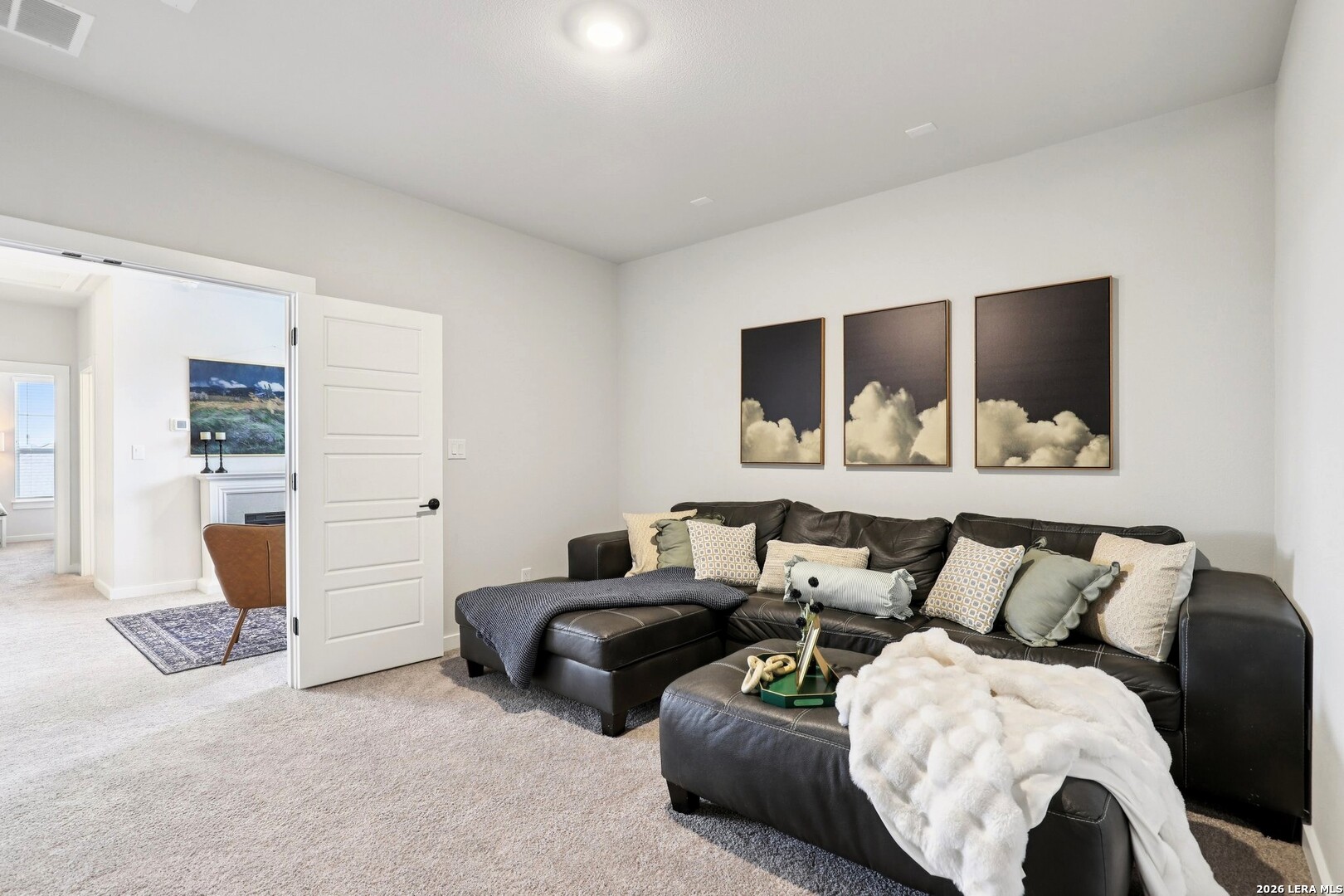 1538 Escarpment